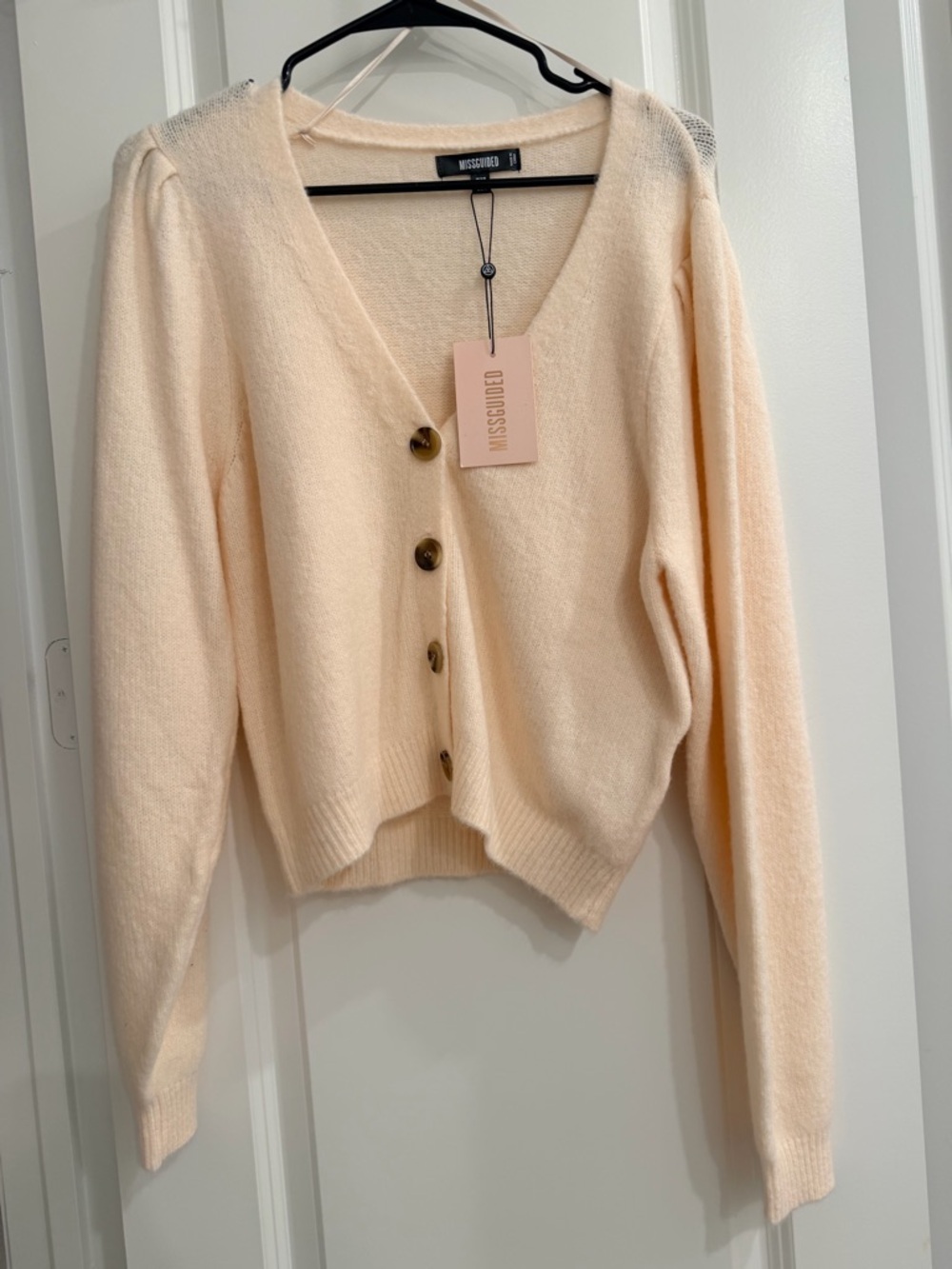 Missguided Cream V-Neck Button Front Cardigan